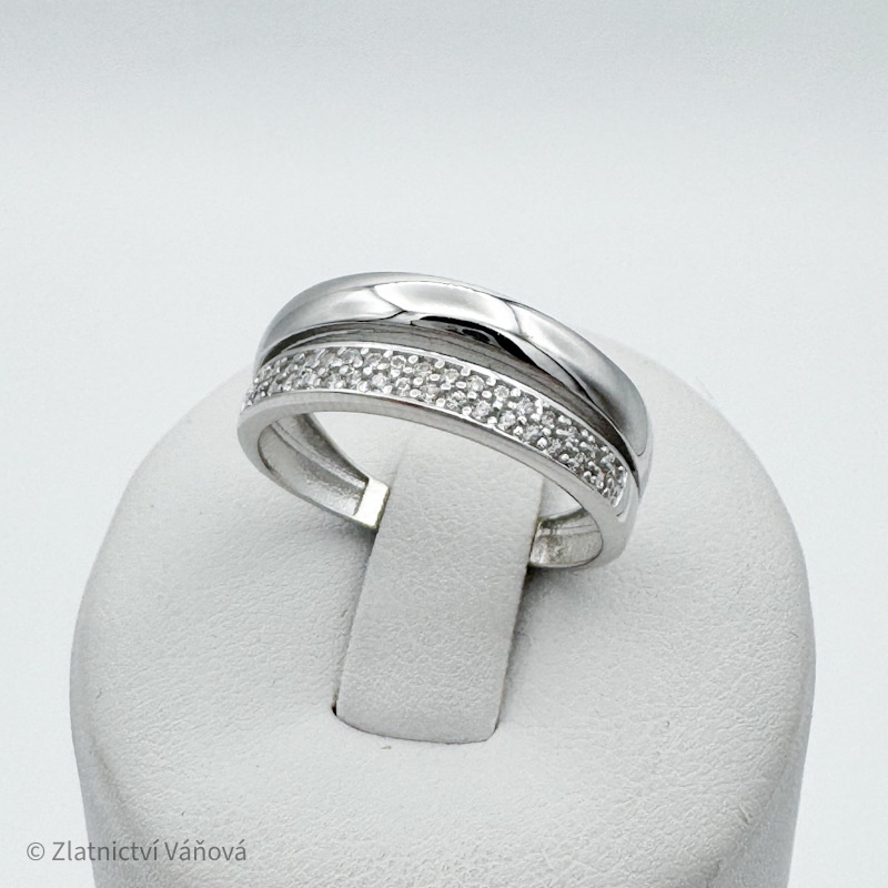 Bílé zlato prsten se DVOJITÝ ZIRKONY